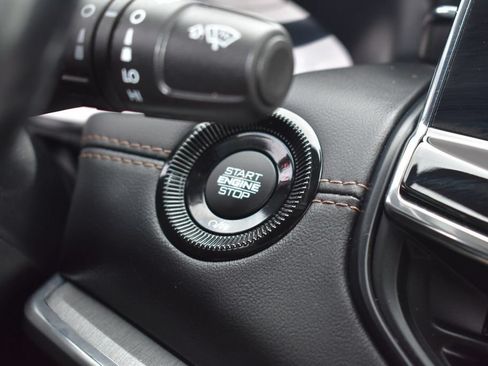 Certified 2022 Jeep Compass Limited AWD/4WD image 23