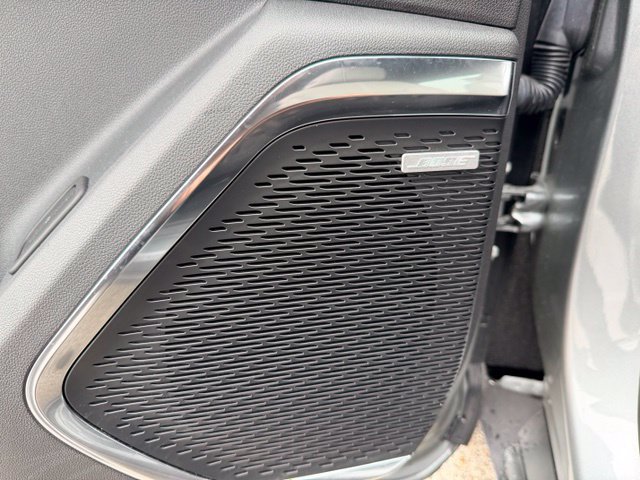 Certified 2026 GMC Acadia Elevation w/ Elevation Premium Package AWD/4WD image 18