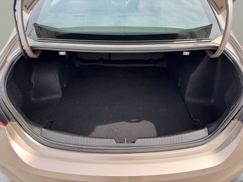 Used 2023 Chevrolet Malibu LT image 9