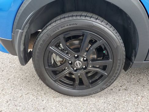 Certified 2023 Nissan Kicks SR w/ SR Premium Package FWD image 5