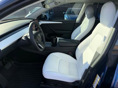 Used 2023 Tesla Model Y Long Range image 13