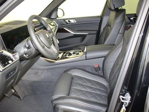 New 2026 BMW X5 sDrive40i w/ Climate Comfort Package image 5