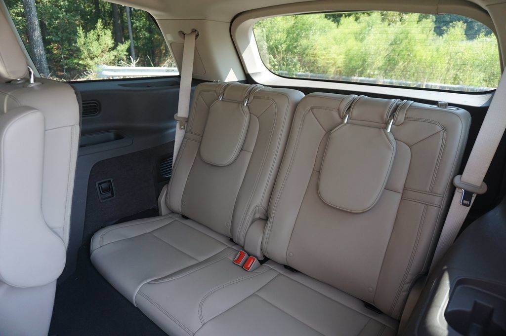 Used 2020 Lincoln Aviator Reserve w/ Equipment Group 202A AWD/4WD image 16