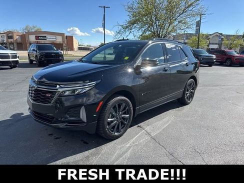 Used 2023 Chevrolet Equinox RS w/ RS Leather Package image 2