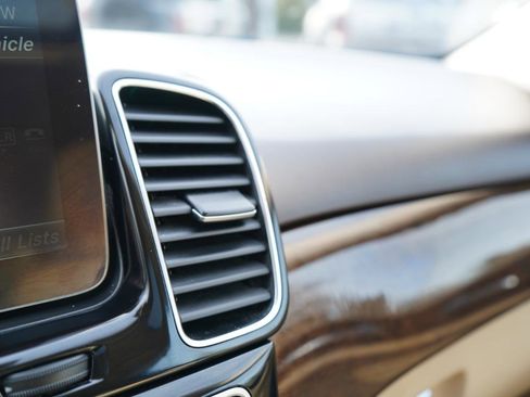 Used 2017 Mercedes-Benz GLE 350 4MATIC image 33