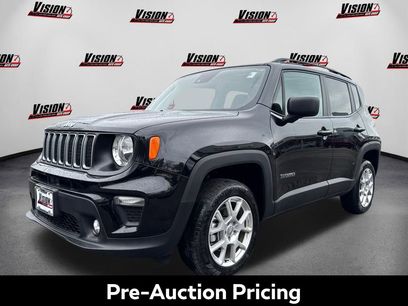 Used 2023 Jeep Renegade Latitude w/ Sun/Sound Group