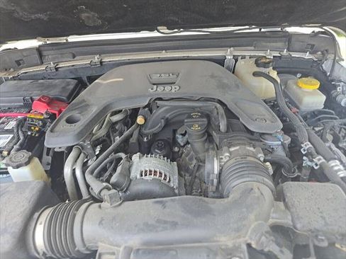 Used 2020 Jeep Wrangler Sport AWD/4WD image 21