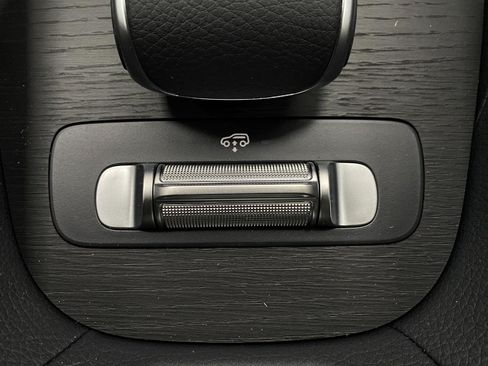 New 2026 Mercedes-Benz GLS 450 4MATIC image 30