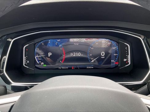 Used 2024 Volkswagen Jetta SEL image 26