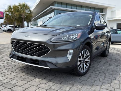 Used 2020 Ford Escape Titanium AWD/4WD image 1