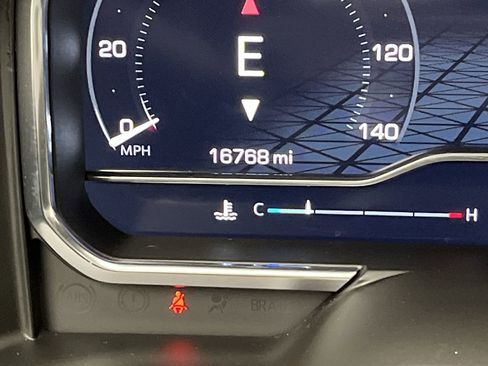 Certified 2025 GMC Sierra 1500 Denali image 18