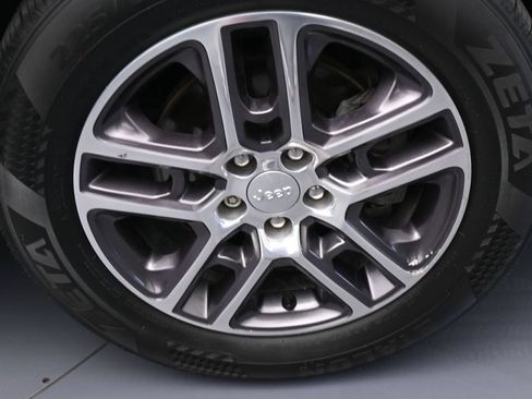 Used 2020 Jeep Compass Latitude FWD image 45