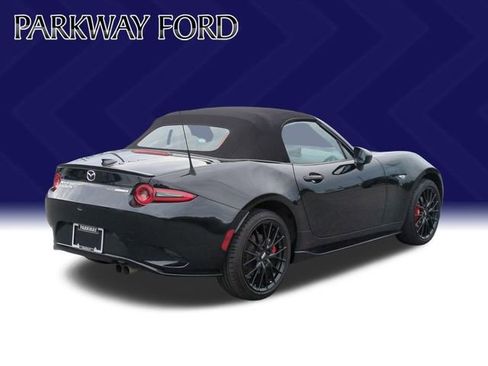 Used 2024 MAZDA MX-5 Miata Club w/ Brembo/BBS Recaro Package RWD image 5