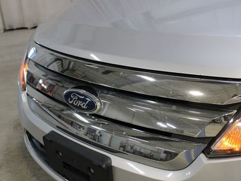 Used 2011 Ford Fusion SE image 30