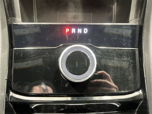 Used 2023 Jeep Grand Cherokee L Laredo image 19