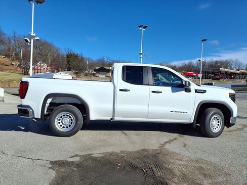 New 2026 GMC Sierra 1500 Pro w/ Pro Value Package image 18