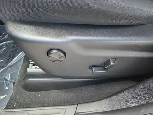 Used 2025 Dodge Durango GT RWD image 4