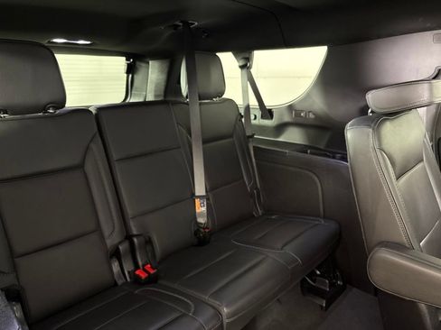 Used 2025 GMC Yukon XL Denali AWD/4WD image 26