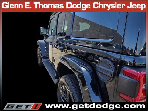 Used 2021 Jeep Wrangler Unlimited Sahara w/ Safety Group AWD/4WD image 12