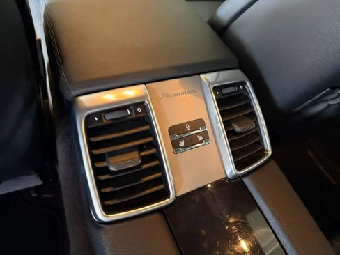 Used 2014 Porsche Panamera S RWD image 16