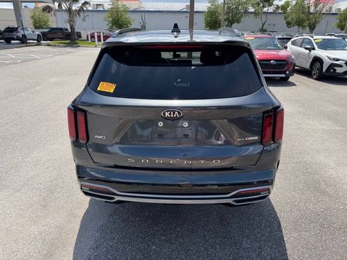 Used 2021 Kia Sorento EX w/ Panoramic Sunroof Package AWD/4WD image 5