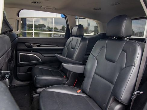 Used 2025 Kia Telluride S FWD image 10