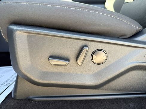 Used 2022 Ford F150 XLT w/ Equipment Group 302A High image 21