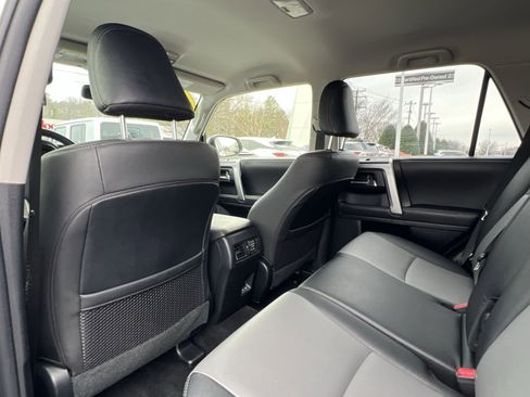 Used 2024 Toyota 4Runner SR5 Premium image 27