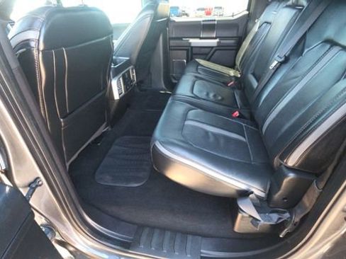 Used 2018 Ford F150 Platinum w/ Equipment Group 701A Luxury image 18