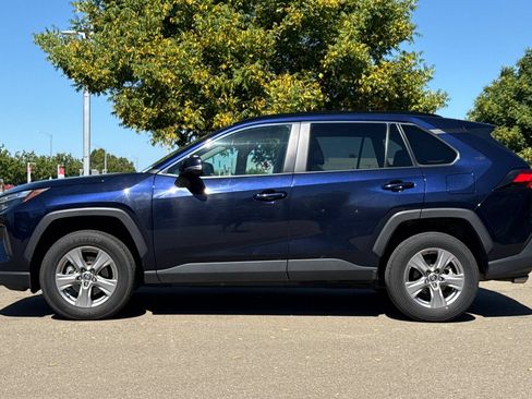 Certified 2025 Toyota RAV4 XLE AWD/4WD image 8