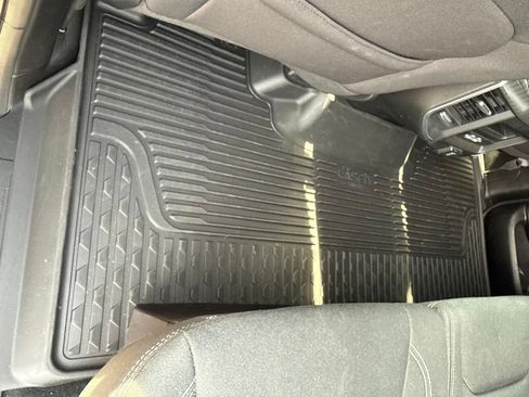 Used 2025 RAM 1500 Big Horn AWD/4WD image 31