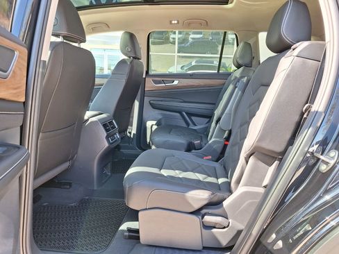 New 2026 Volkswagen Atlas SE image 12