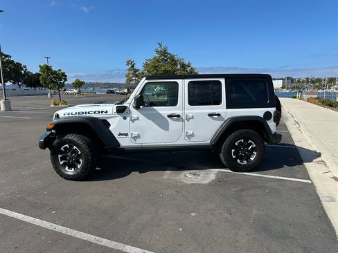 Used 2024 Jeep Wrangler Unlimited Rubicon 4xe image 3