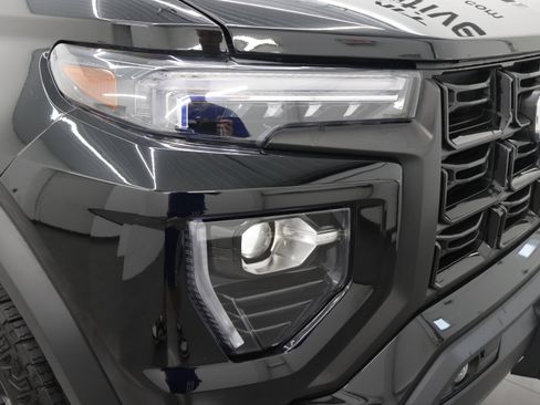 Used 2024 GMC Canyon Elevation w/ Elevation Premium Package AWD/4WD image 24