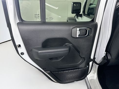 Used 2023 Jeep Wrangler Unlimited Rubicon 4xe image 25