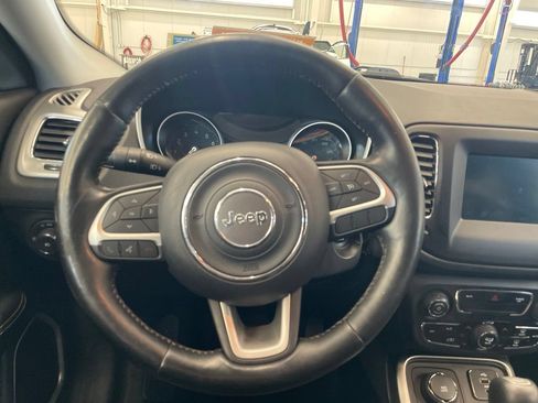 Used 2018 Jeep Compass Latitude w/ Popular Equipment Group AWD/4WD image 7