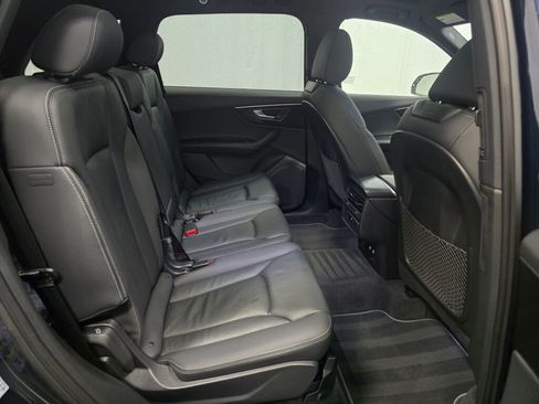Certified 2025 Audi Q7 3.0T Premium image 26
