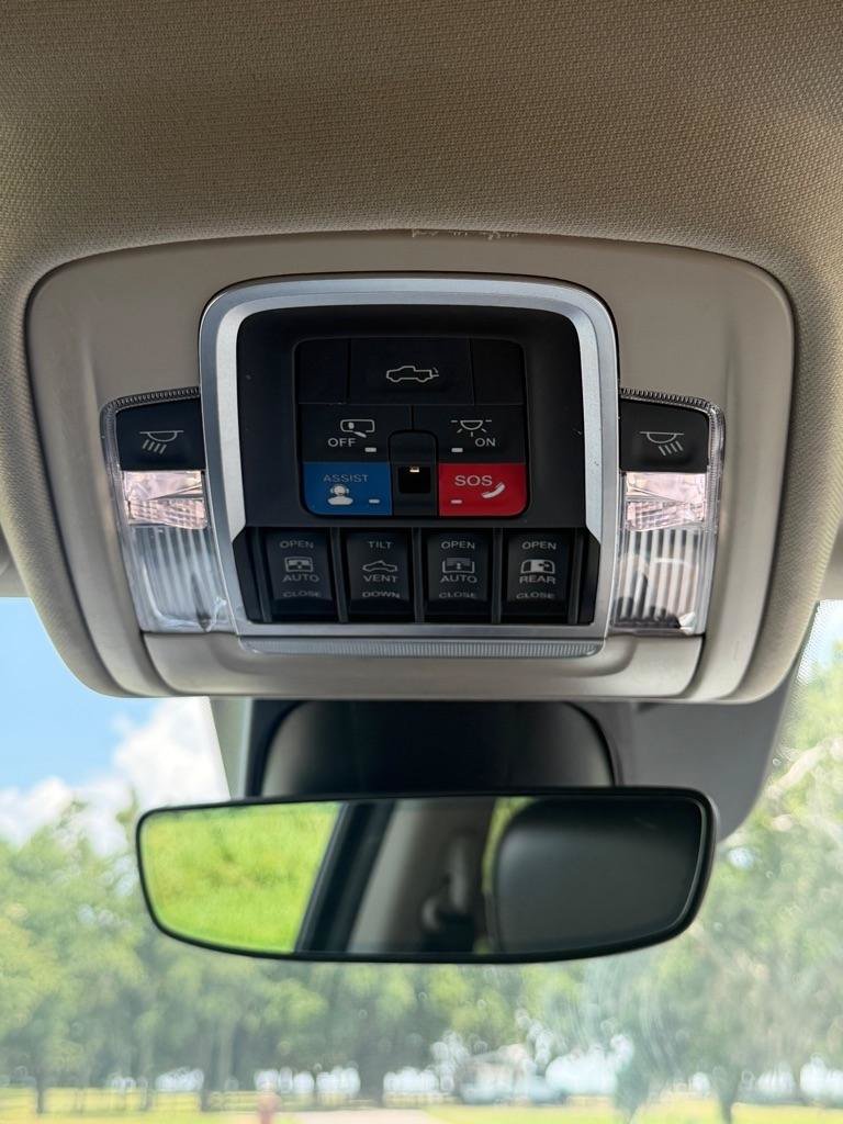 Used 2022 RAM 1500 Laramie w/ Laramie Southwest Edition AWD/4WD image 27