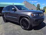 Used 2018 Jeep Grand Cherokee Altitude image 5