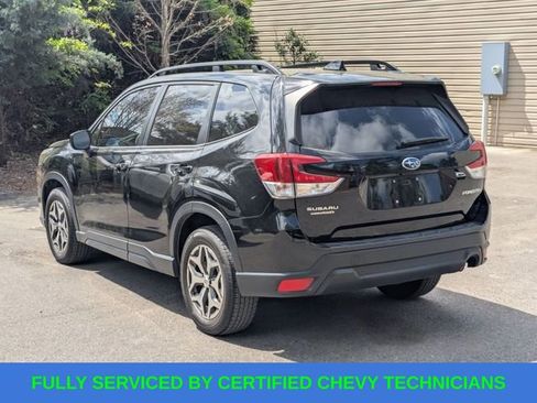 Used 2022 Subaru Forester Premium image 7