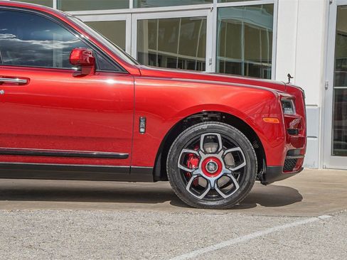 Certified 2024 Rolls-Royce Cullinan Black Badge w/ Dark Exterior Package image 9