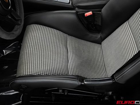 Used 2018 Porsche 911 GT2 RS image 55