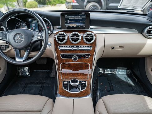 Used 2018 Mercedes-Benz C 300 Sedan image 12
