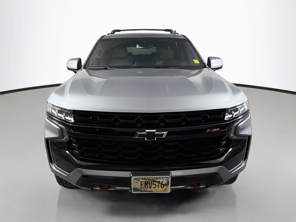 Used 2024 Chevrolet Suburban Z71 w/ Luxury Package AWD/4WD image 2