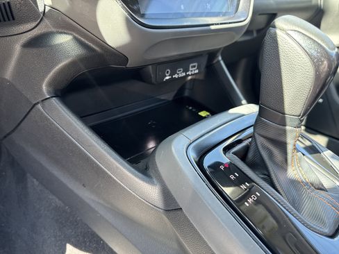 Used 2024 Subaru Crosstrek 2.5i Limited w/ Crosstrek Mirror Package AWD/4WD image 25