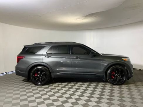 Used 2020 Ford Explorer ST w/ ST Street Pack AWD/4WD image 4