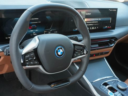 Certified 2025 BMW i4 eDrive40 w/ Parking Assistance Package RWD image 10
