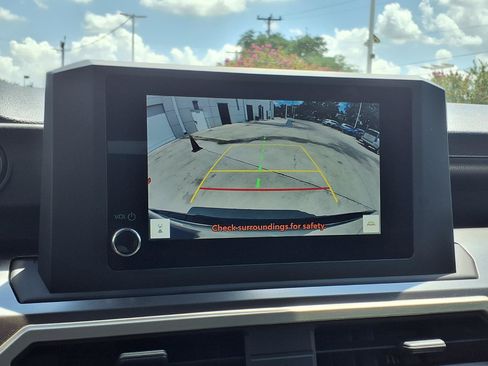 Certified 2025 Toyota Tacoma SR5 AWD/4WD image 14