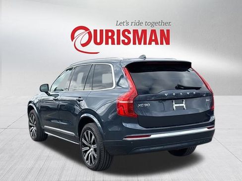 Used 2023 Volvo XC90 B6 Plus image 4
