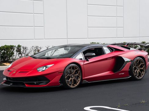 Used 2021 Lamborghini Aventador SVJ AWD/4WD image 30